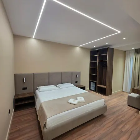 Haris Vlorë