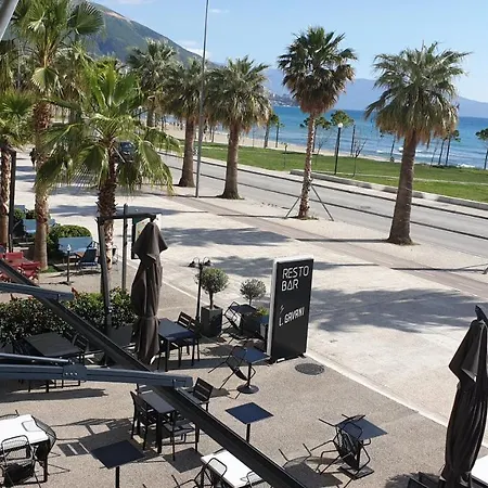 酒店 Haris Vlorë