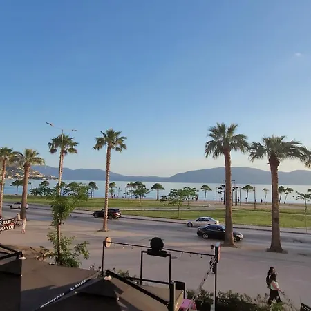 Hotel Haris & Vlorë
