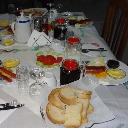 Haris & Hotel Vlorë